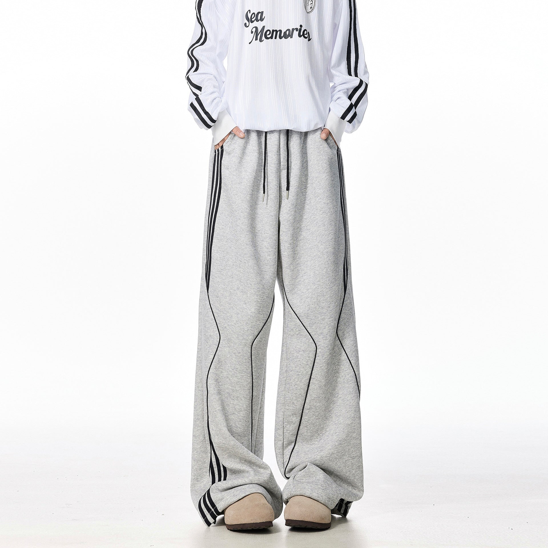 Retro three bar straight leg sweatpants for men in spring and autumn